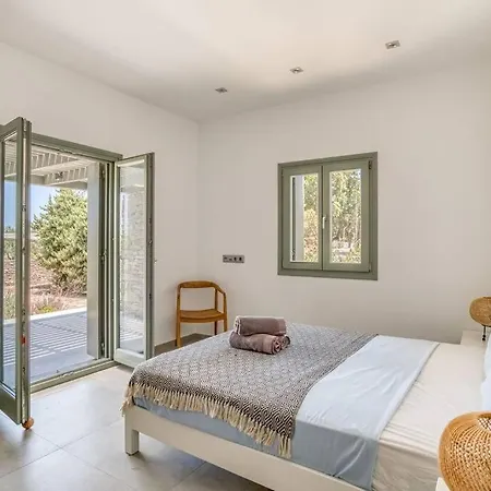 Xifara - Seafront Vila